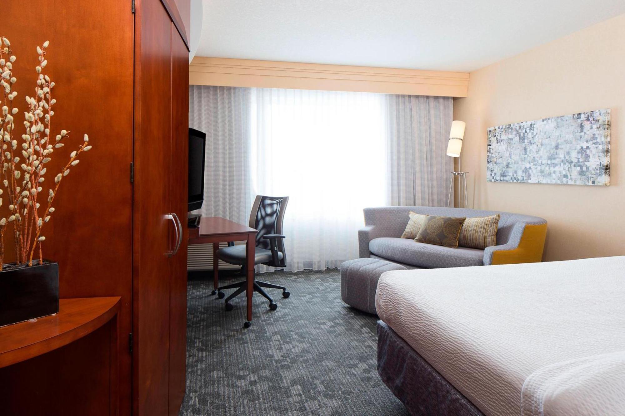 Courtyard Des Moines Ankeny Hotel Екстериор снимка