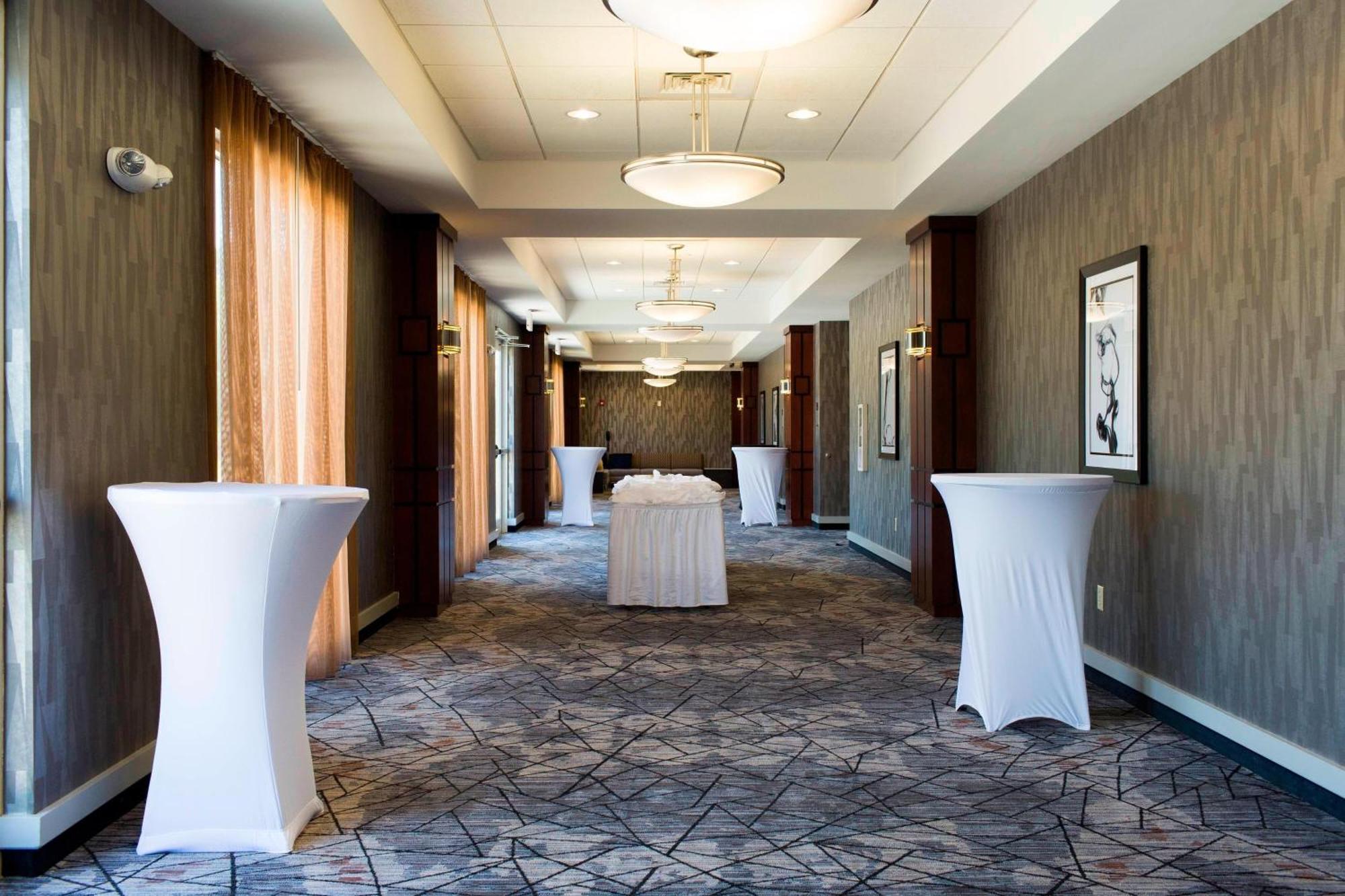 Courtyard Des Moines Ankeny Hotel Екстериор снимка